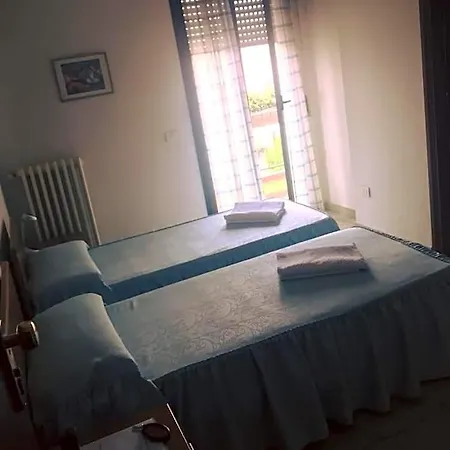 Cinzia 3*